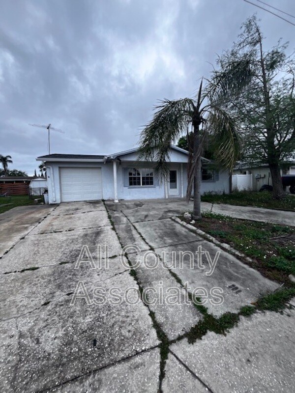 Building Photo - 9739 Marlington Lane