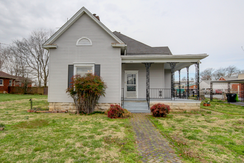 206 N Main St, Elkton, KY 42220 - House Rental in Elkton, KY ...