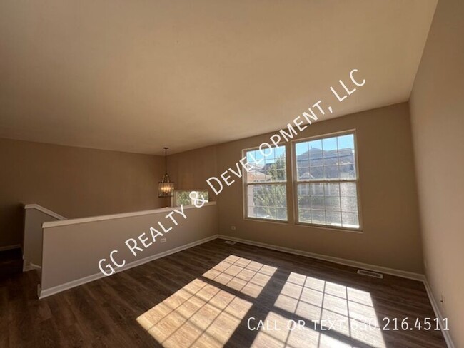 Building Photo - ***3BDRM - 2.5BTH - 2 CAR ATTACHED GARAGE ...