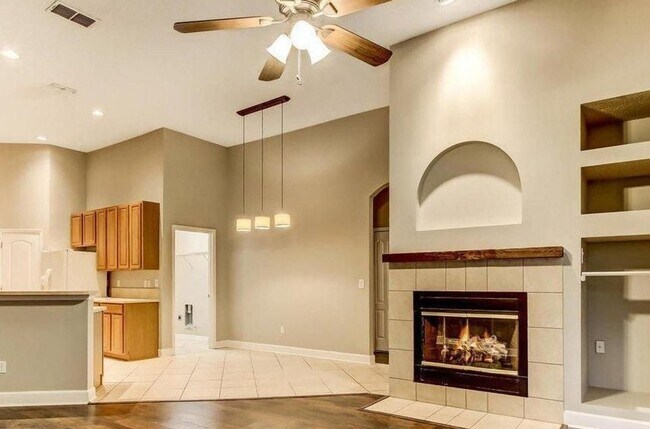 Foto del edificio - 4 br, 3 bath House - 614 LOIRE CT