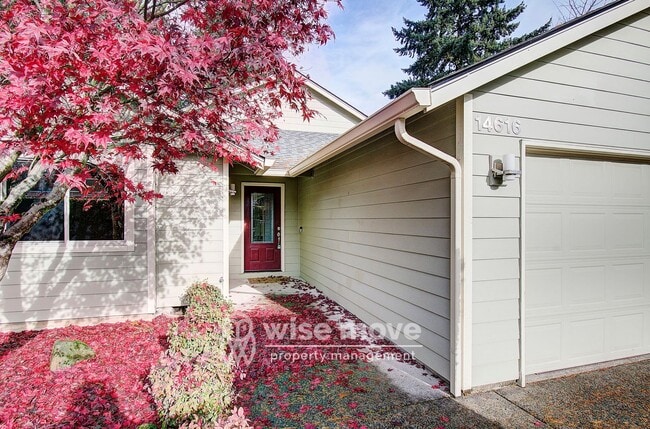 Building Photo - Burnt Bridge Creek 4 bedroom- Single Level