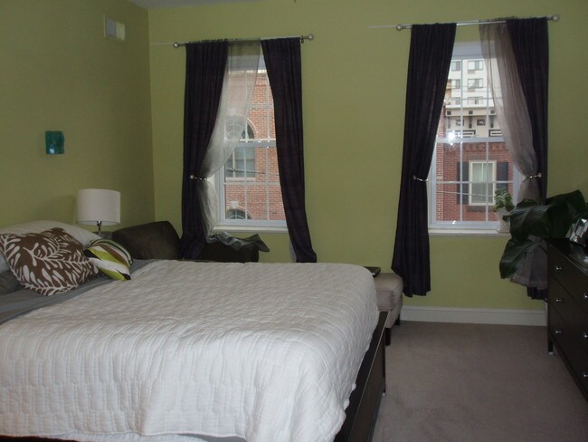 Foto del edificio - 725 S 15th St