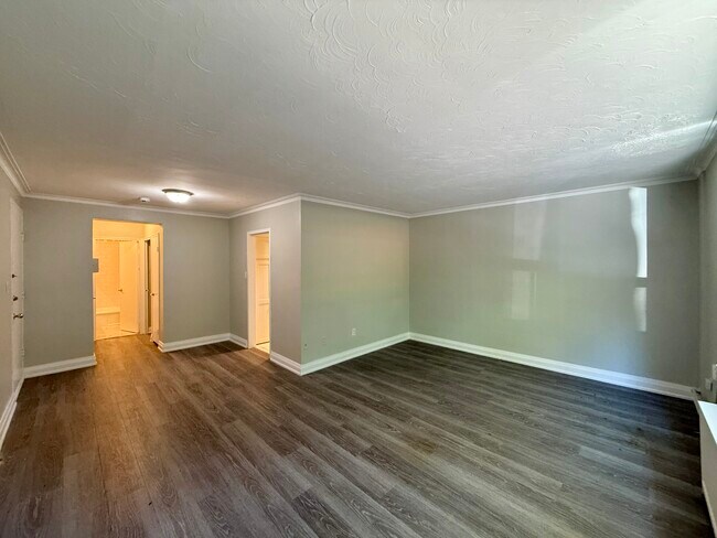 Photo du bâtiment - 1299 Bayview Av