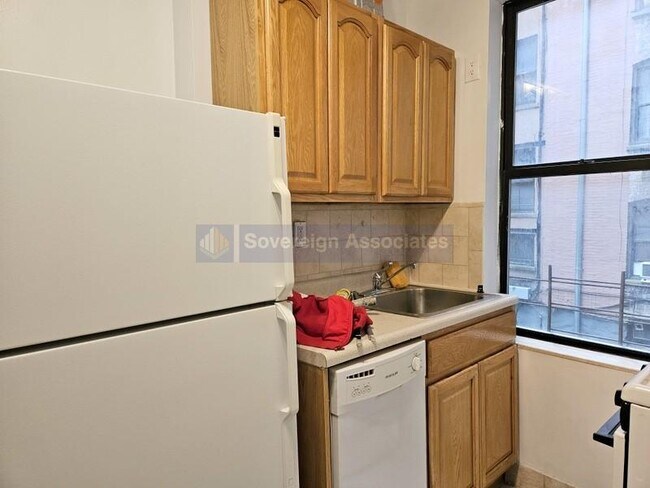 Foto del edificio - 79 Haven Avenue
