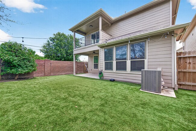 Foto del edificio - 5134 Aedan Oak St