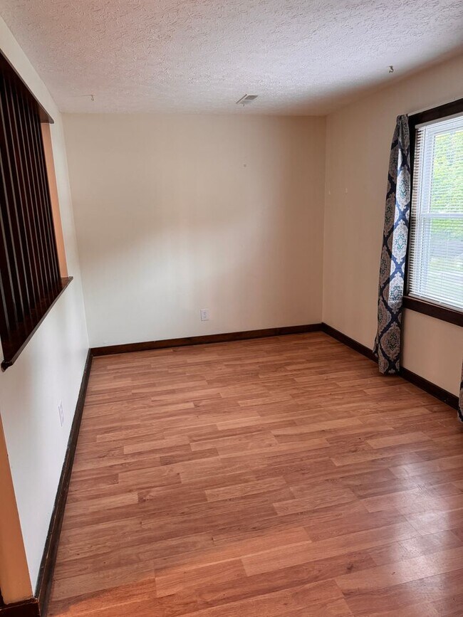 Foto del edificio - 176 Deer Creek Dr