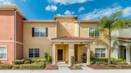 Foto principal - 8961 Majesty Palm Rd