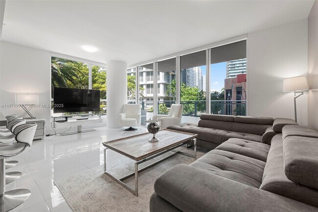 Building Photo - 1080 Brickell Ave