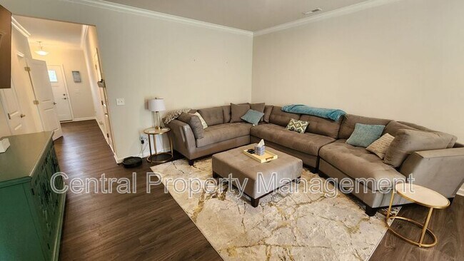 Building Photo - 322 Hunt Glenn Ct