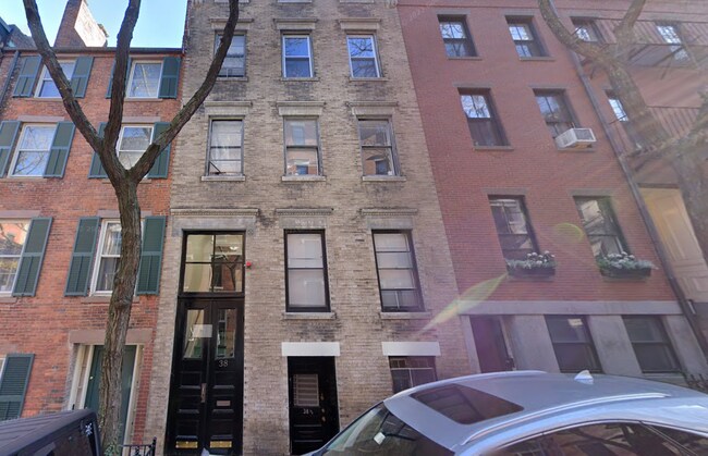 Foto del edificio - 37 Garden St