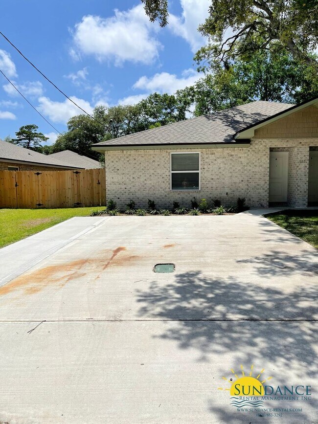 Foto del edificio - Lovely 2 Bedroom Unit in Fort Walton