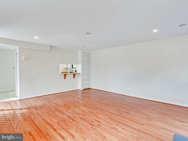 Foto del edificio - 1104 N QUINCY St