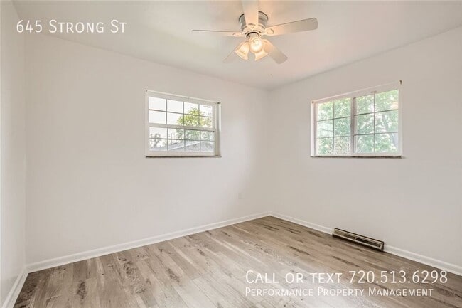 Foto del edificio - 645 Strong St