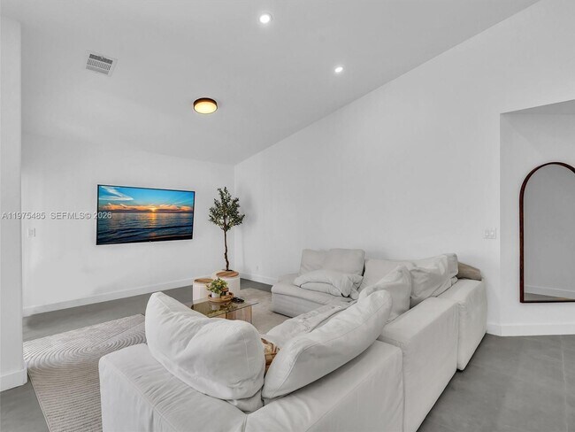 Foto del edificio - 4962 SW 32nd Way