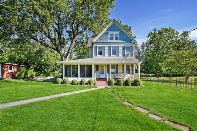 Foto del edificio - 1554 Long Hill Rd