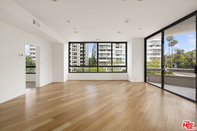Foto del edificio - 10430 Wilshire Blvd