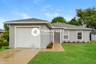 Building Photo - 37 Bonaire Pl