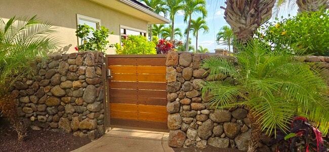 Building Photo - 202 Paia Pohaku Pl