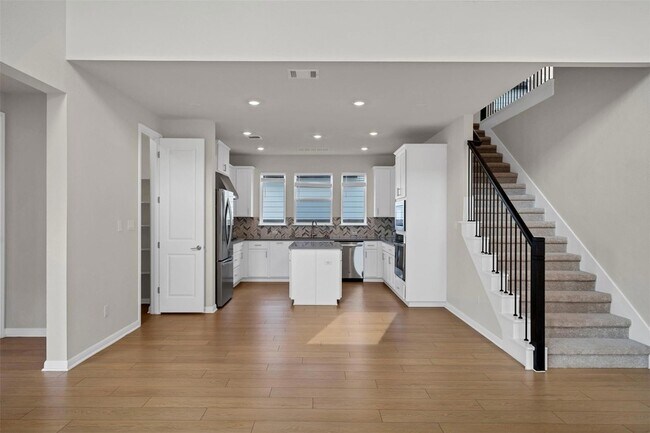 Building Photo - 437 Leeward Pass