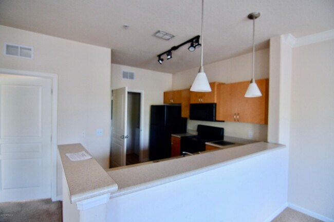 Foto del edificio - 9380 103rd St