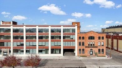 Building Photo - 411 Piquette Ave