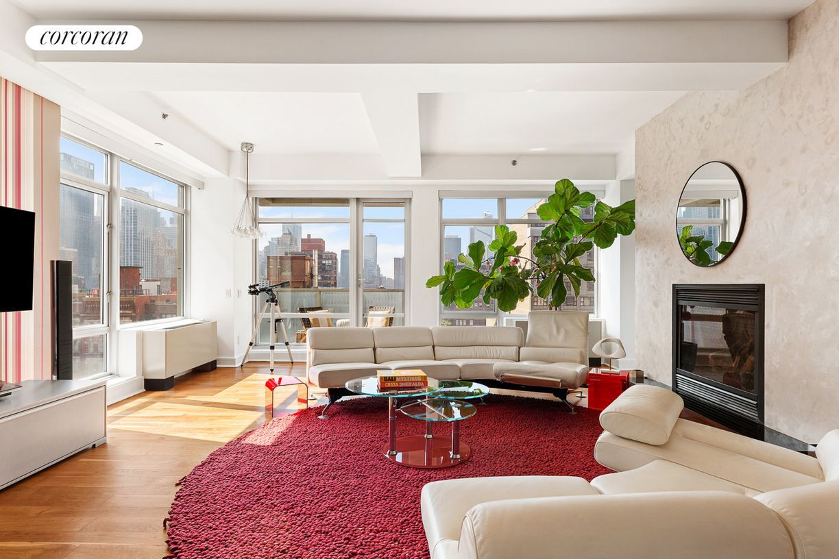 Primary Photo - 426 W 58th St