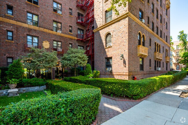Building Photo - City Lux Living Bay Ridge