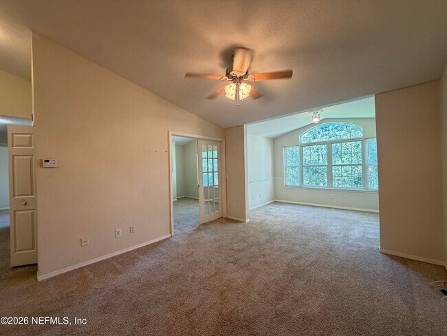 Foto del edificio - 13810 Sutton Park Dr N
