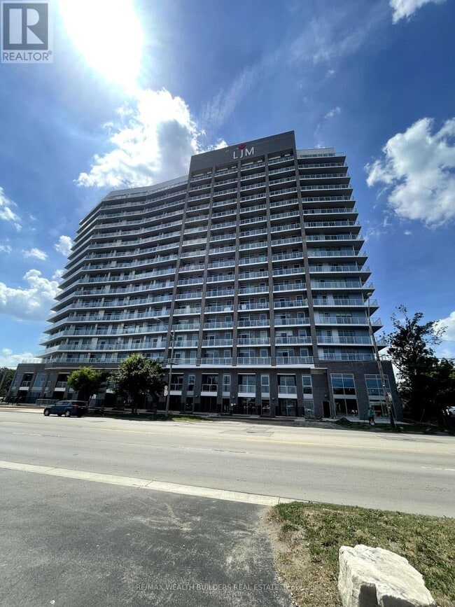 Building Photo - 2782 Barton St E