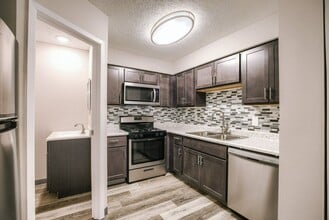 Interior Photo - TOWNHOMES AT MCNAUGHTEN