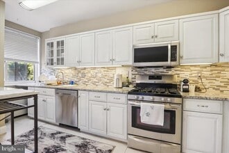 Building Photo - 10500 ROCKVILLE PIK