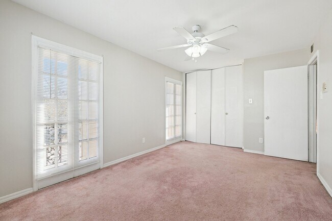 Foto del edificio - 4001 Georgetown Dr
