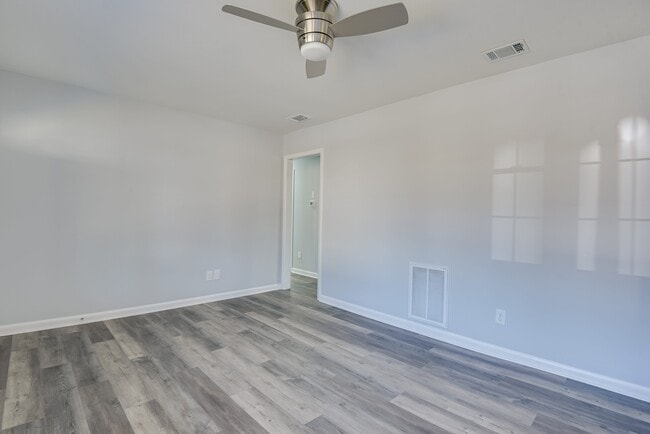 Building Photo - 1709 Forest Creek Ct
