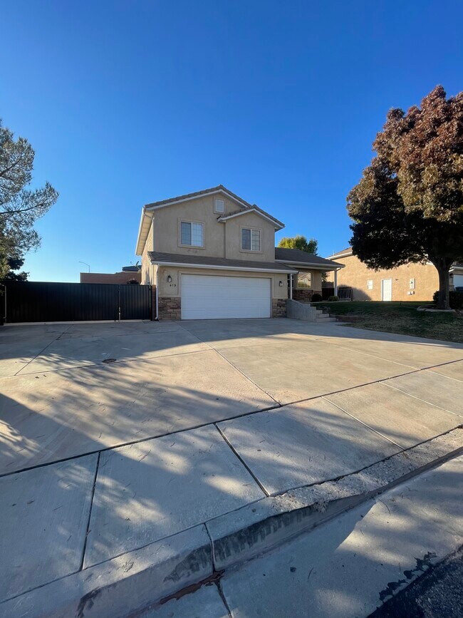 Building Photo - 419 N 2900 E