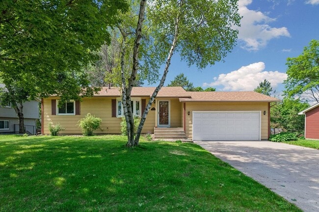 Building Photo - 6990 Redwing Ln