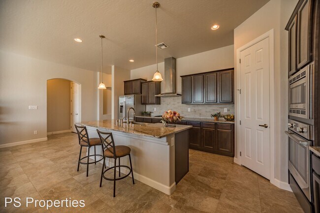 Building Photo - 4 br, 3 bath House - 7204 Valle Jardin Lan...