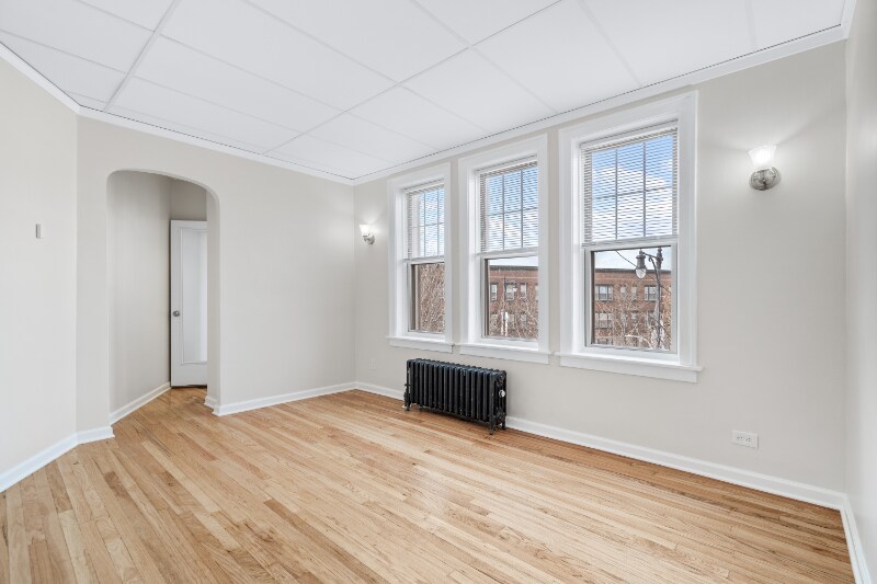Foto principal - 1440 W Howard St