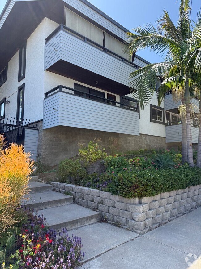 Building Photo - 4055 Falcon St