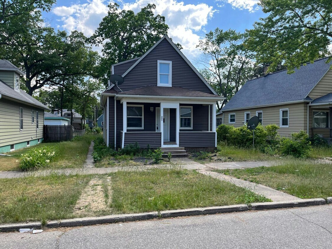 221 Hobart St, Michigan City, IN 46360 House Rental in Michigan City
