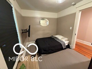 Foto del edificio - 2405-2407 S Meridian St