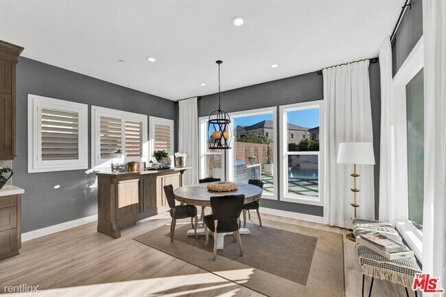 Building Photo - 5 br, 6 bath House - 12326 N Finch Ct