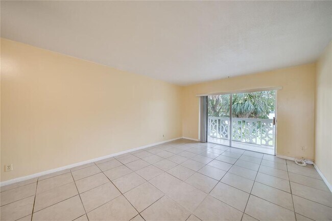 Building Photo - 4200 NW 3rd Ct