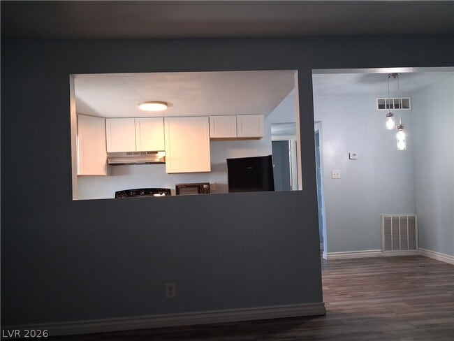 Building Photo - 510 Mckellar Cir