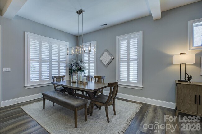 Foto del edificio - 82132 Standing Oak Dr