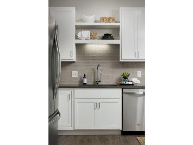 Foto del edificio - 212 10th Ave S