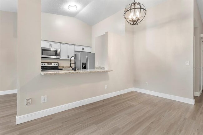 Building Photo - 101 Edgewater Cir