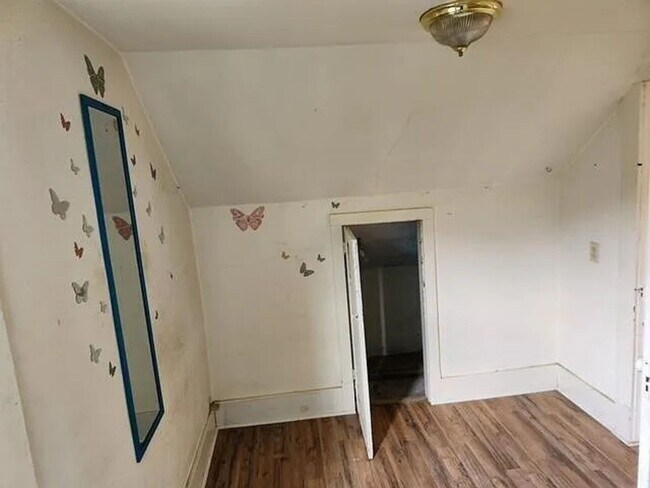 Foto del edificio - 209 Laurel St