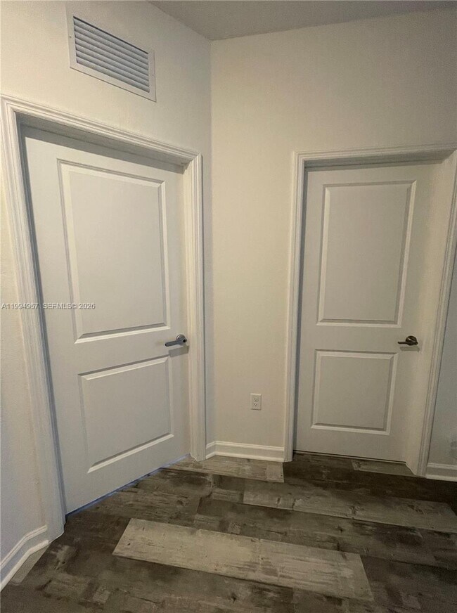 Foto del edificio - 12107 NW 24th Pl