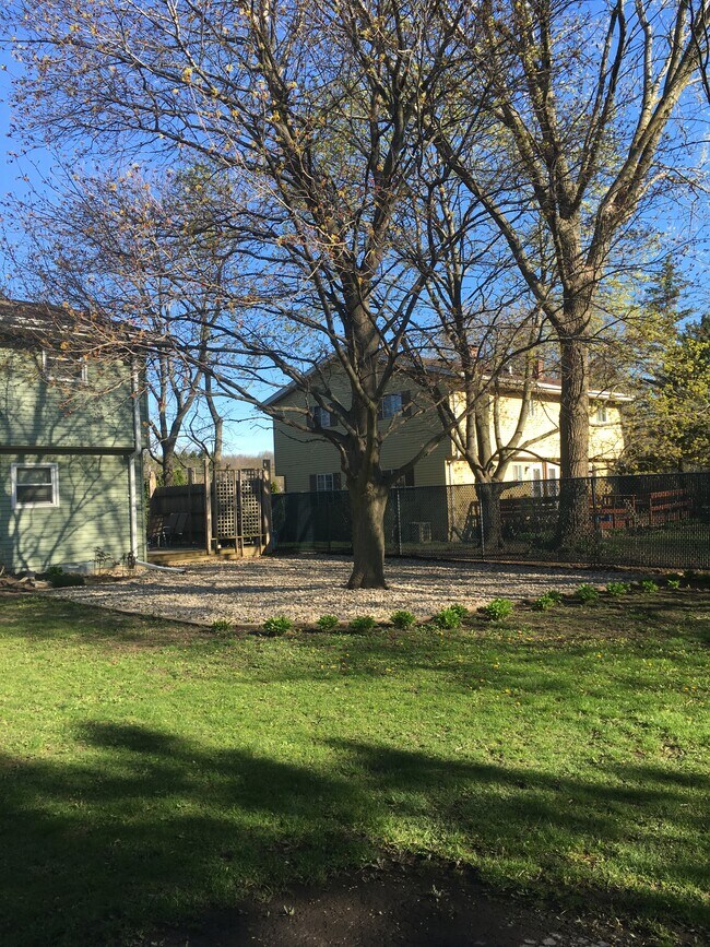 Foto del edificio - 11455 W Forest Home Ave