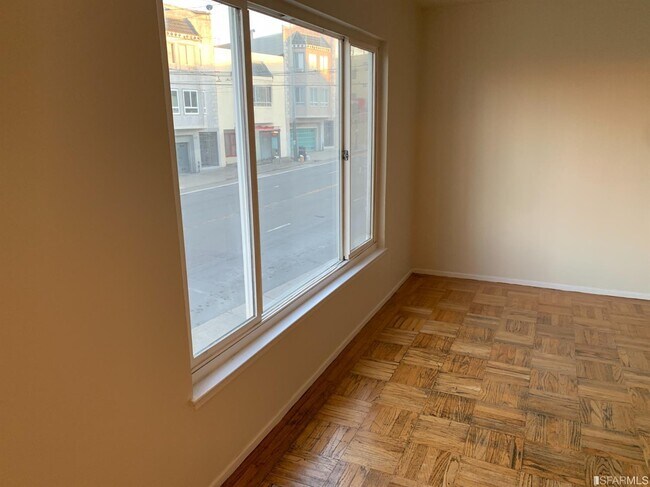 Foto del edificio - 5570 Mission St